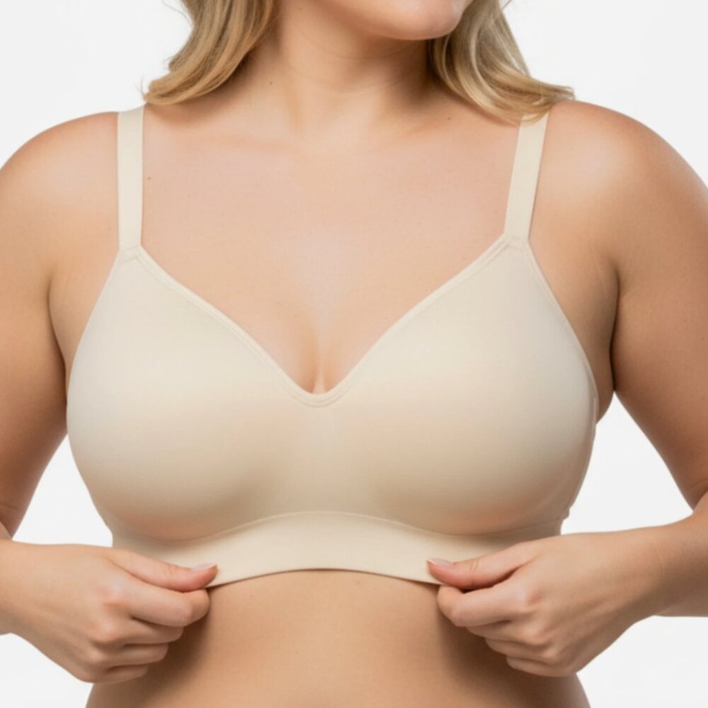 UnderOutfit - The Secret Infinite Support Bra / Size M / Color: Sand